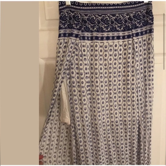 L’ATISTE | Maxi Skirt - Picture 15 of 16